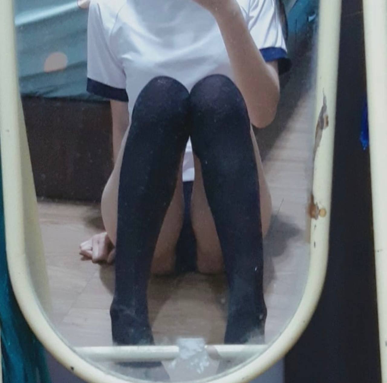 Chúng tôi đã từng quan hệ tình dục bên hồ bơi